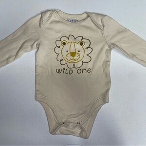 Old Navy: Baby Wild One/Lion Long Sleeve Onesie (6-12 Months)